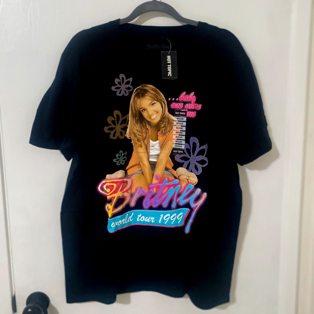 Britney Spears Tee Britney Spears Tshirt Medium Never Worn Britney Spears Tee Britney Spears Tshirt Medium Never Worn